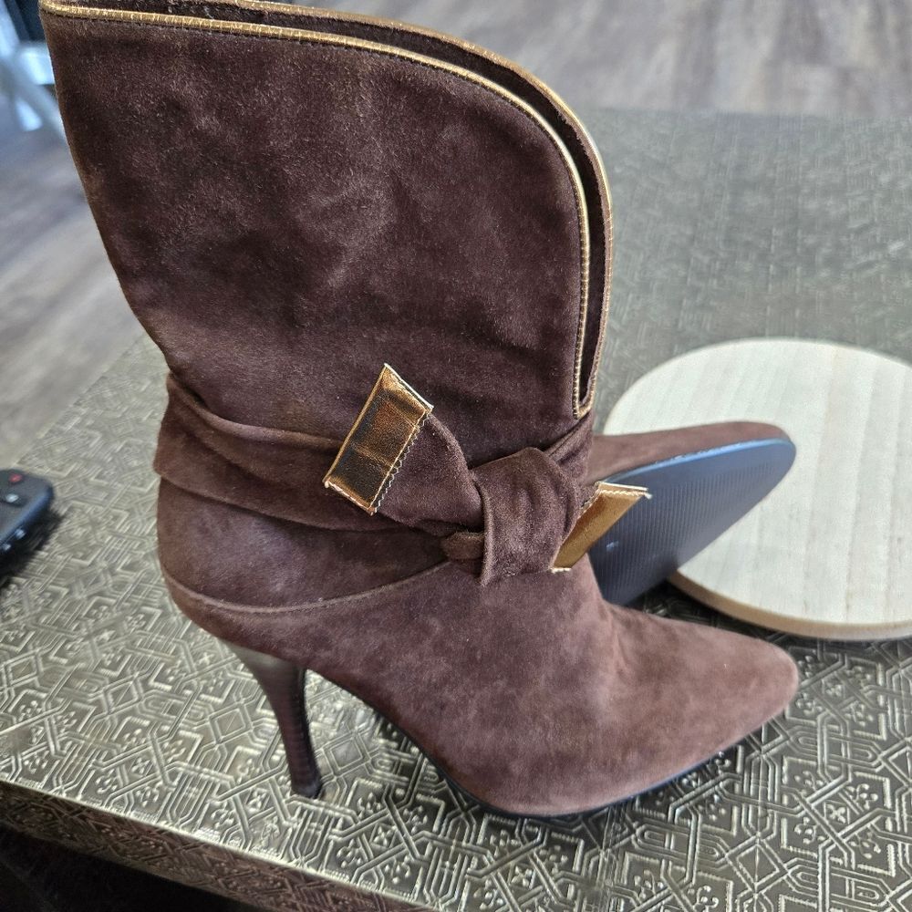 🐢 Colin Stuart Suede Pumps/ Booties Size 5B